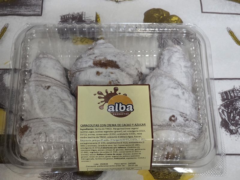 Caracolitas con Crema de Cacao y Azucar 3 un