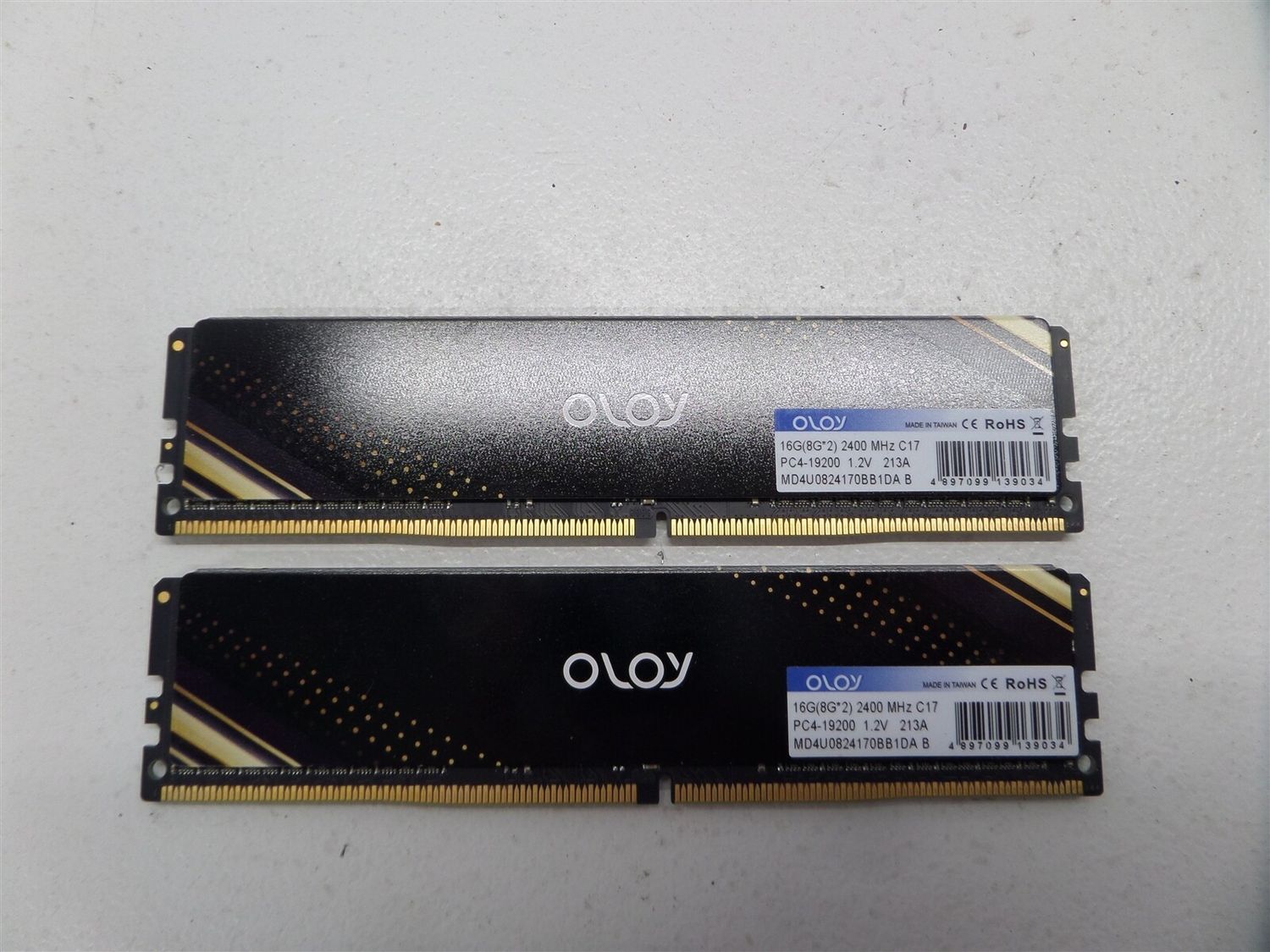 OLOy Black Saturn 16GB (2x8GB) MD4U0824170BB1DA PC4-19200 DDR4-2400 Memory