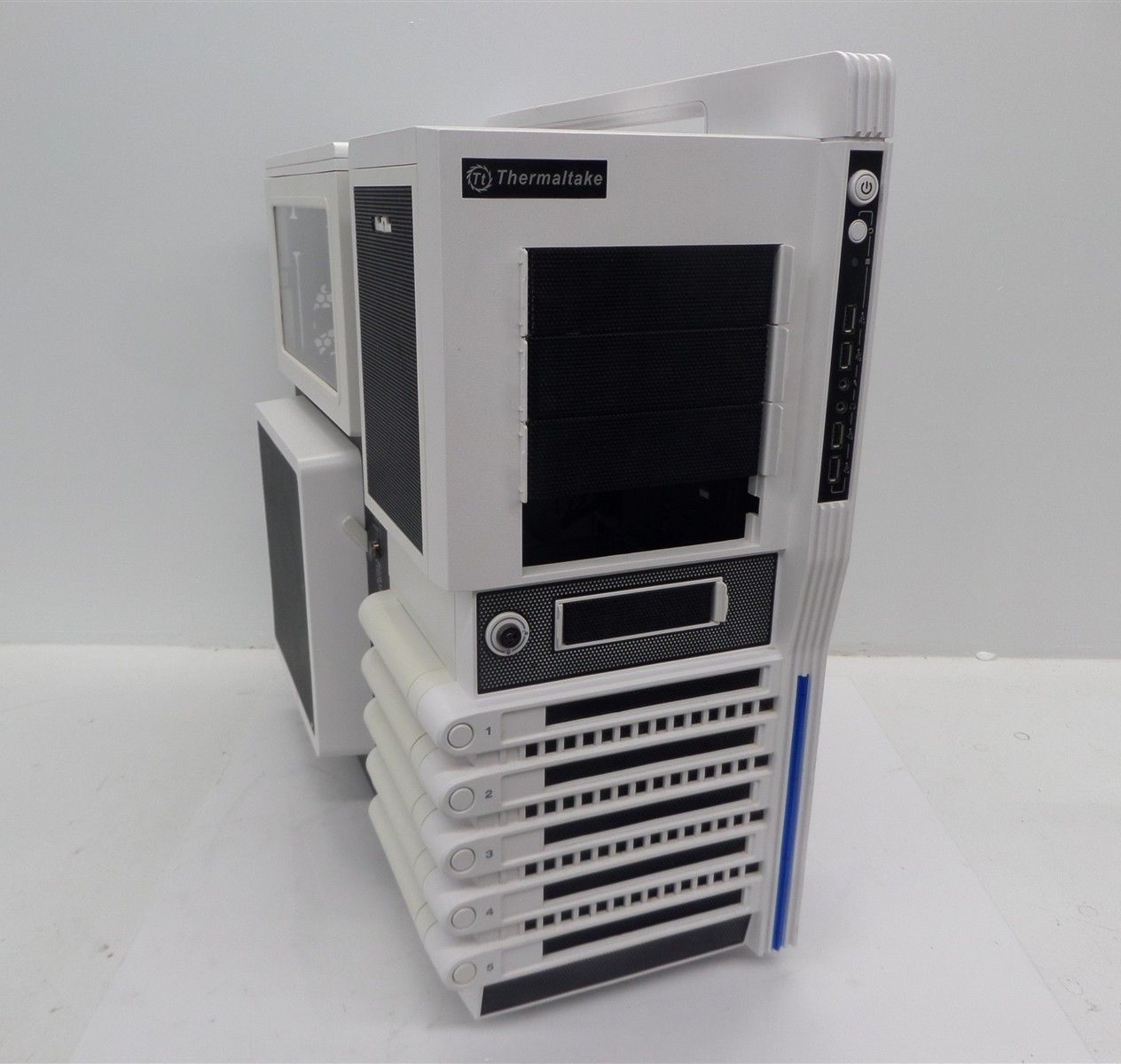 Thermaltake Level 10 GT Snow Edition ATX Case - No Key - Unlocked