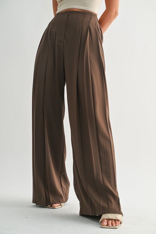Cecilia Pleated Pants