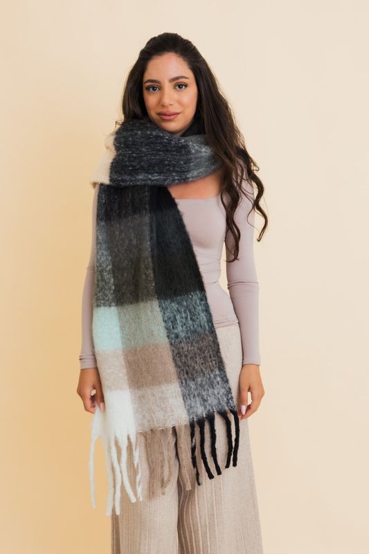 Oaklynn Plaid Scarf