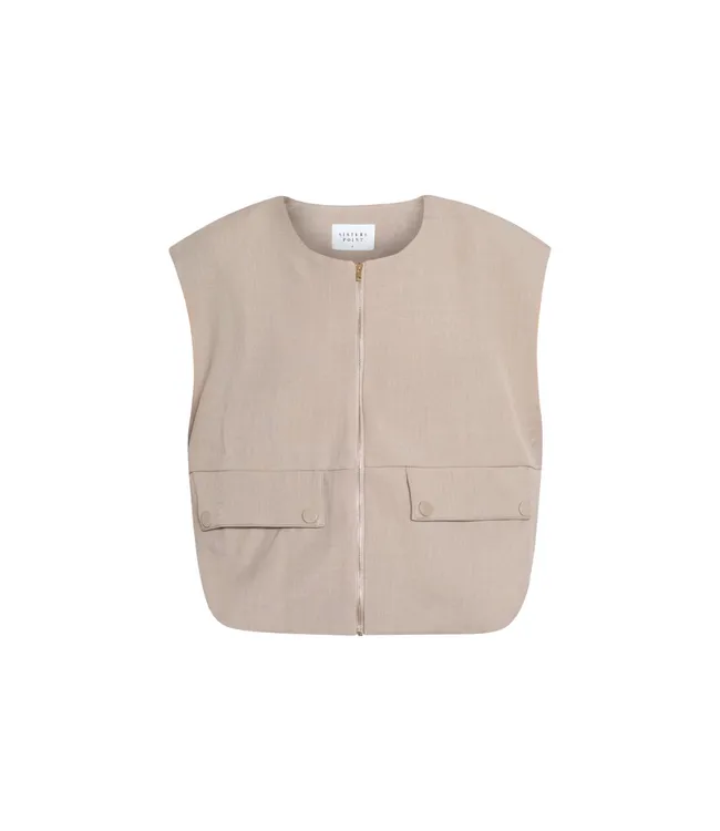 SISTERS POINT - 19298 Garwin Vest - Sand
