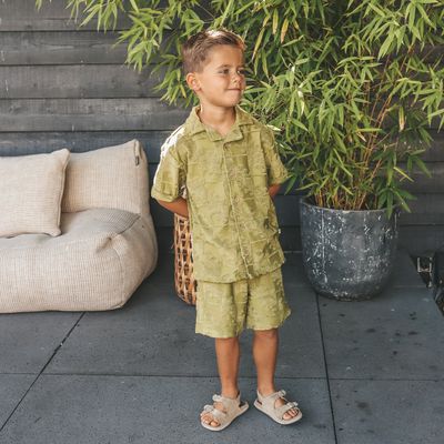 YOUR WISHES - Wave | Relaxed Shorts - Iguana