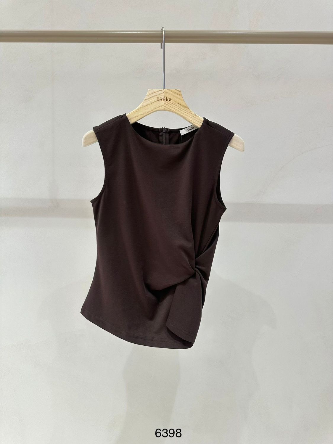 LUFF - Top met Knoop - Brown