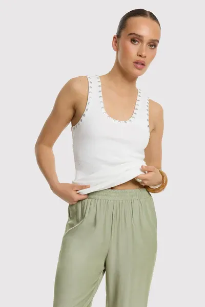 REFINED - Bente Singlet Studs - Off White