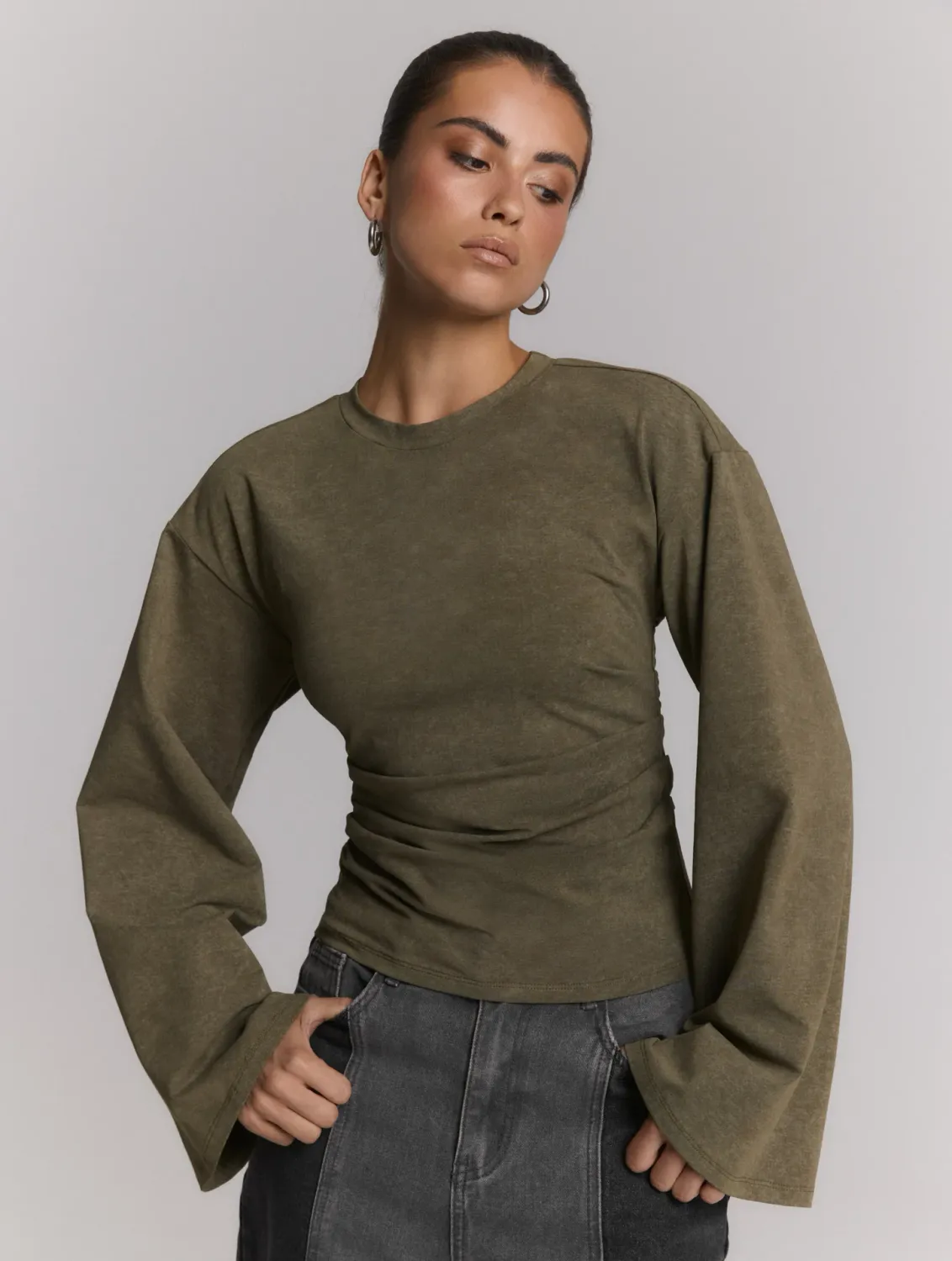 REFINED - Cruz Longsleeve - Army