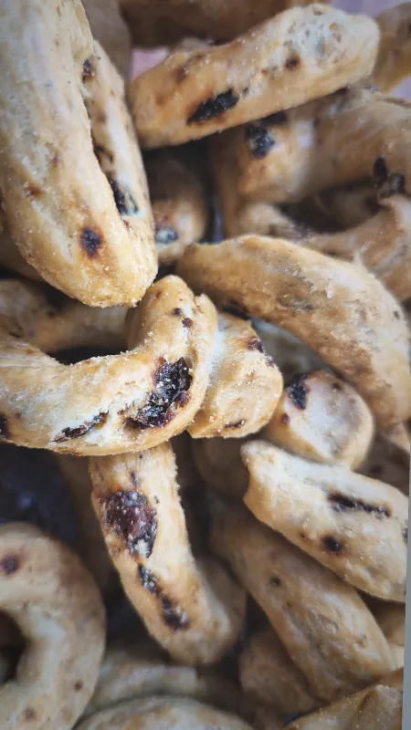 TARALLI EXTRA    UVETTA E CIPOLLA