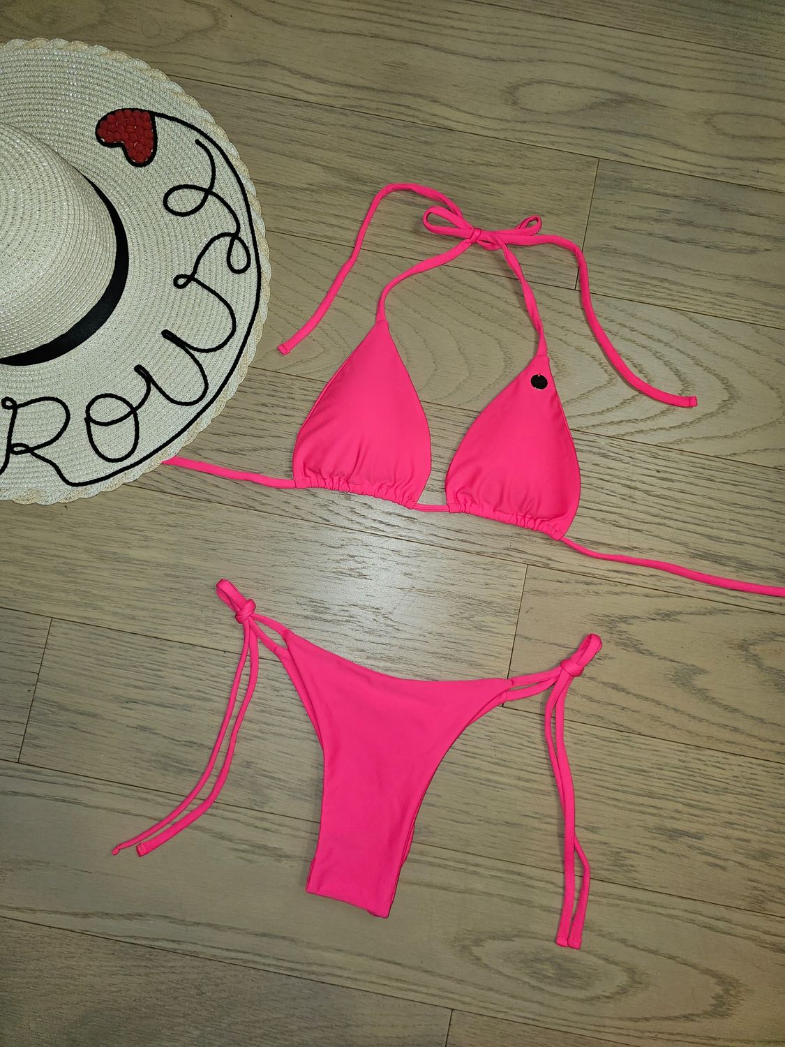 Bikini Gardenia Color Rosa Neón  talla S
