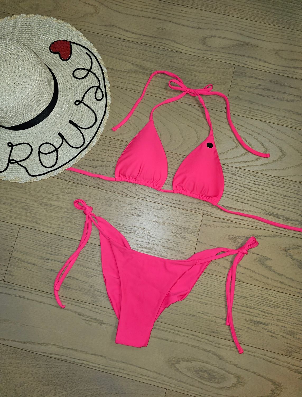Bikini Cerezo Color Rosa  Neón  talla S
