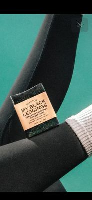 ORGANIC BLACK LEGGINGS BODY SOAP ORGANIC BLACK LEGGINGS BODY SOAP