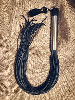 Hydra's Venom - Rubber Strap Whip with Stainless Steel Handle