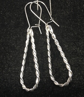 Heavy twisted teardrop