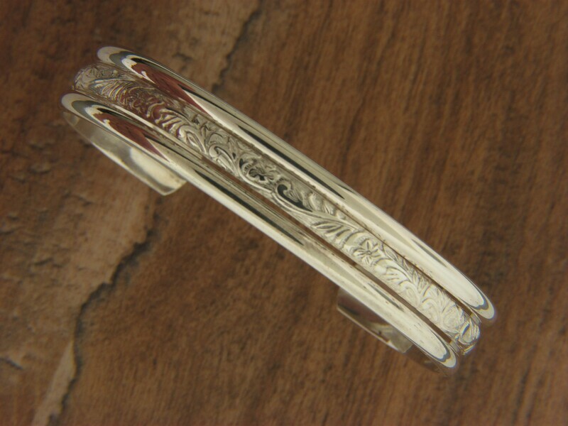 Triple Band w/ Fancy  Center Bracelet