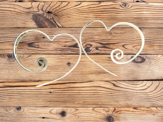 Small Swirl Hear Earrings