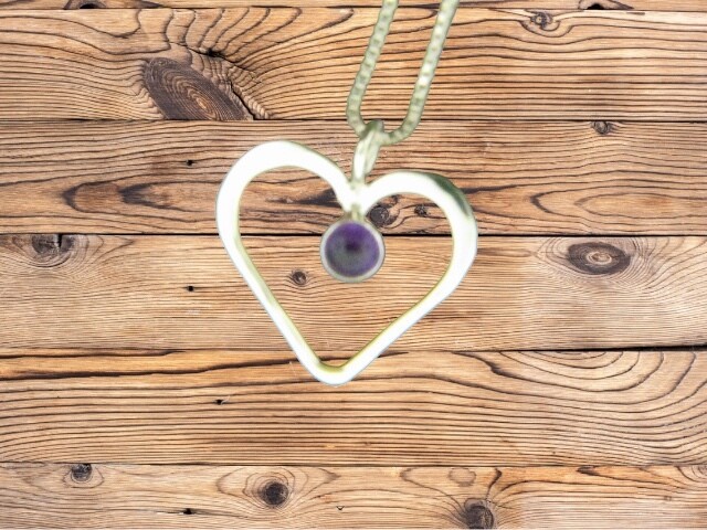 Small Heart w/Stone Pendant