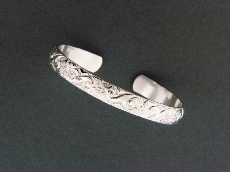 Child's Heavy Print Cuff