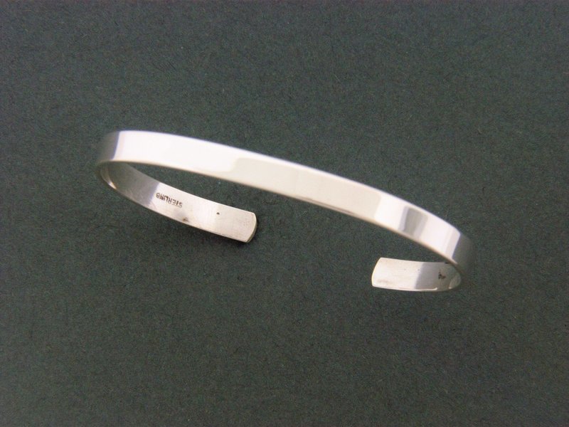 Child's Flat Cuff Smooth