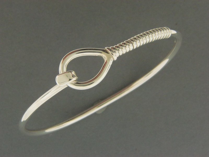 Heavy Lariat Hook Bracelet