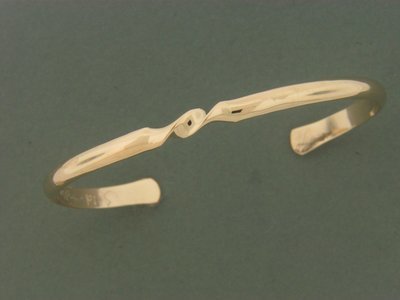 Gold Filled Middle Twist Bracelet