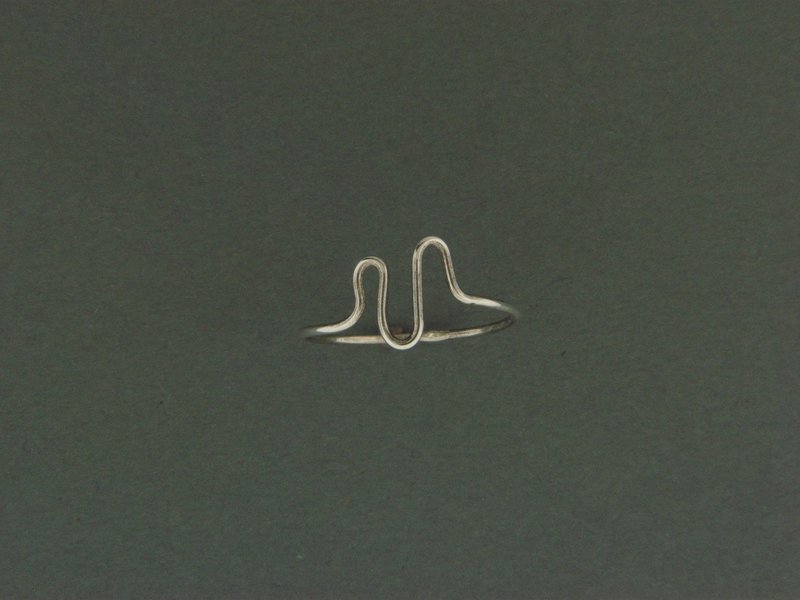 Zig Zag Skinny Ring