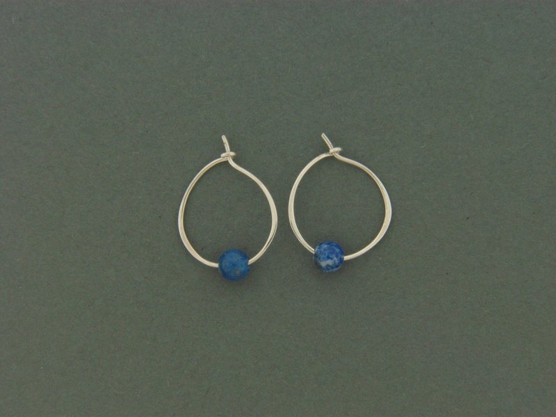 Small Hoop w/Bead