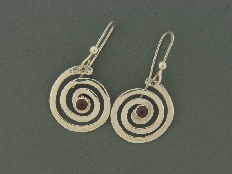 Swirl w/Stone