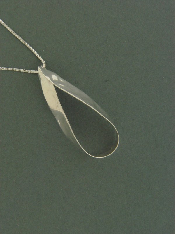 Collar Loop Pendant