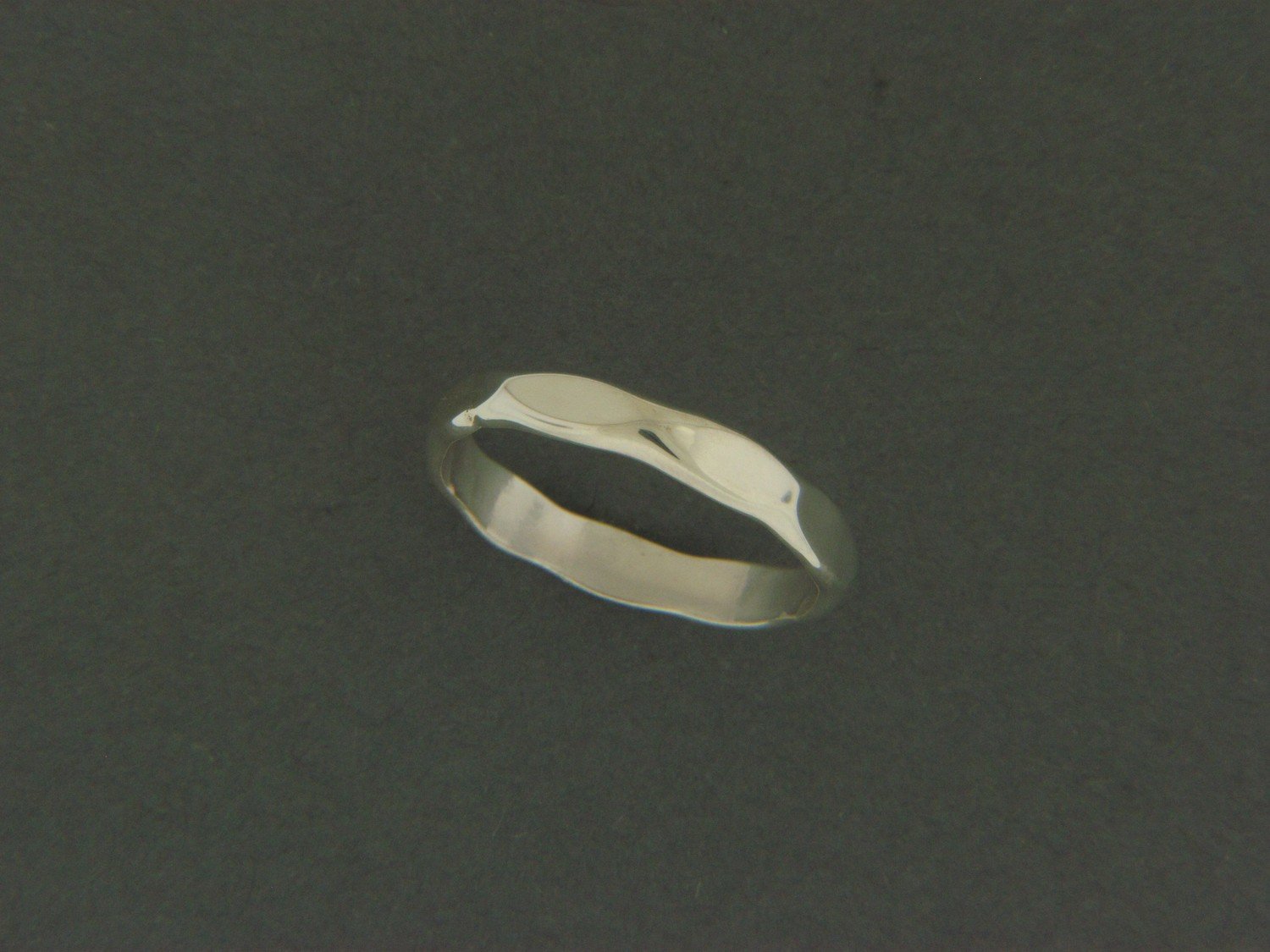 Medium Hammered Ring