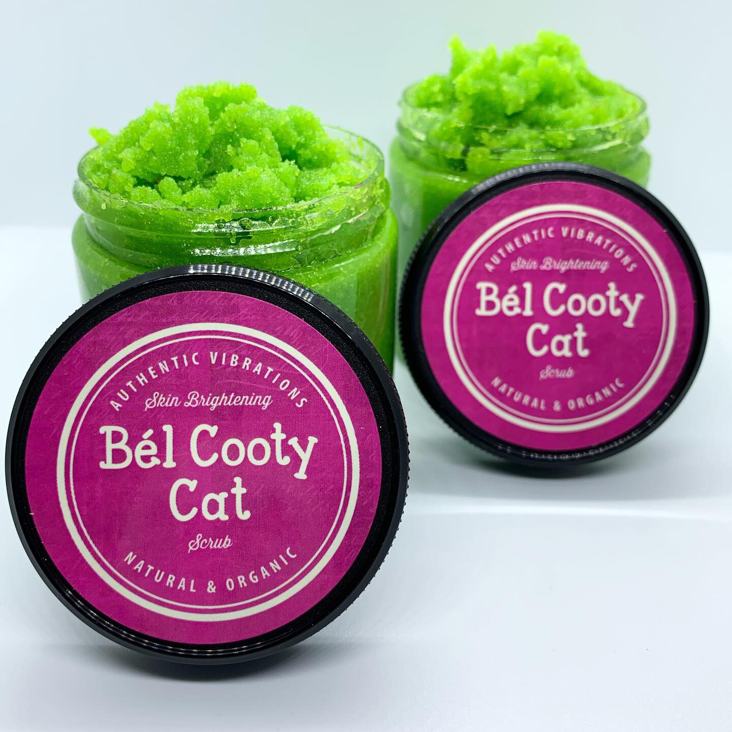 Bèl Cooty Cat Scrub Bèl Cooty Cat Scrub