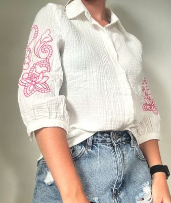 Bloes met roze touche