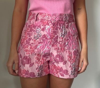 Roze bloemen short