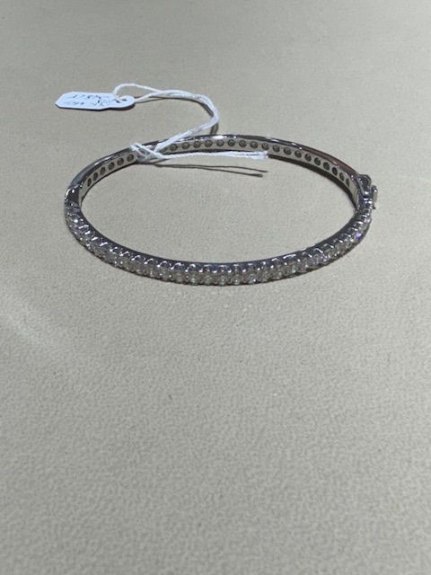 14K White Gold 2.08Ct Diamond Bangle Bracelet