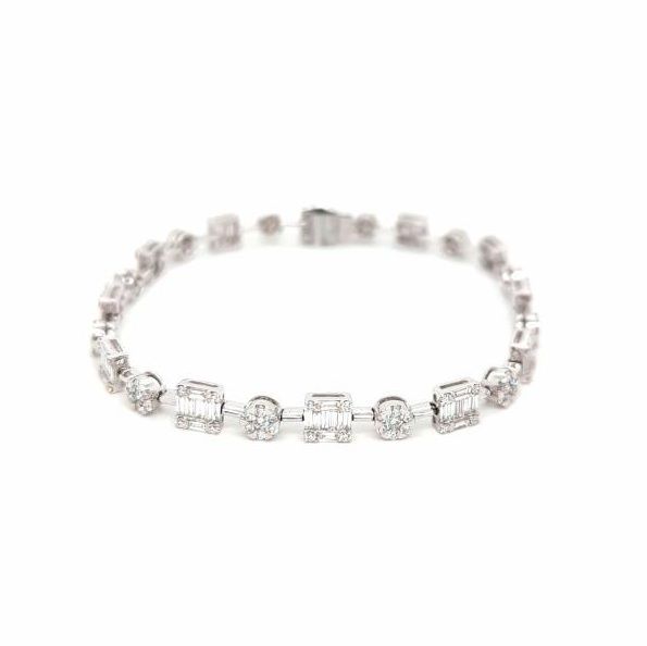 18K White Gold 1.74Ct Round Diamond &amp; 1.65Ct Baguette Diamond Bracelet