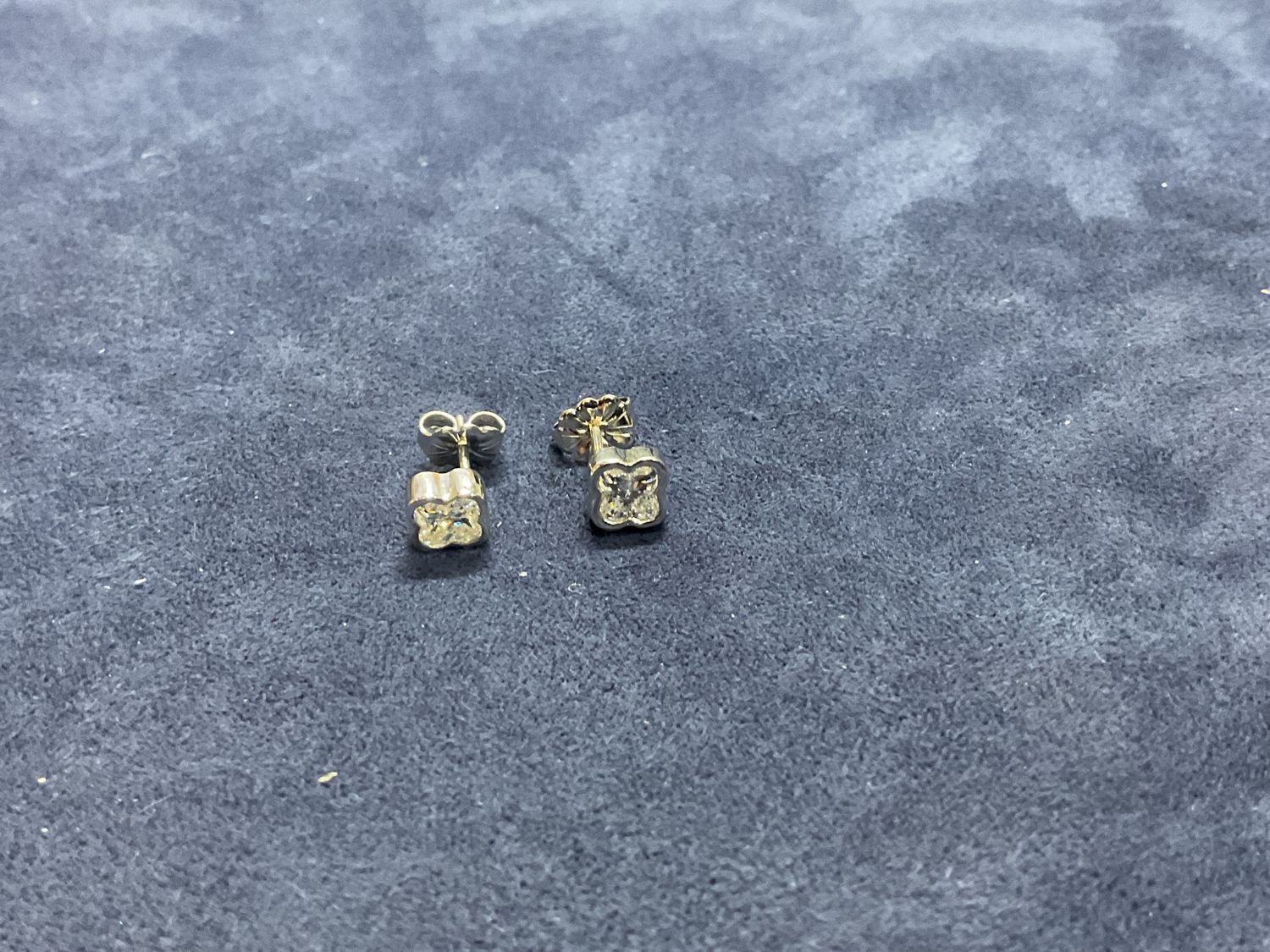 14K White Gold 2 Station Diamond Stud Earrings