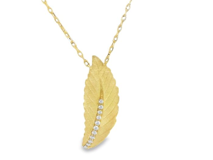 18K Yellow Gold .07ctw Diamond Leaf Necklace