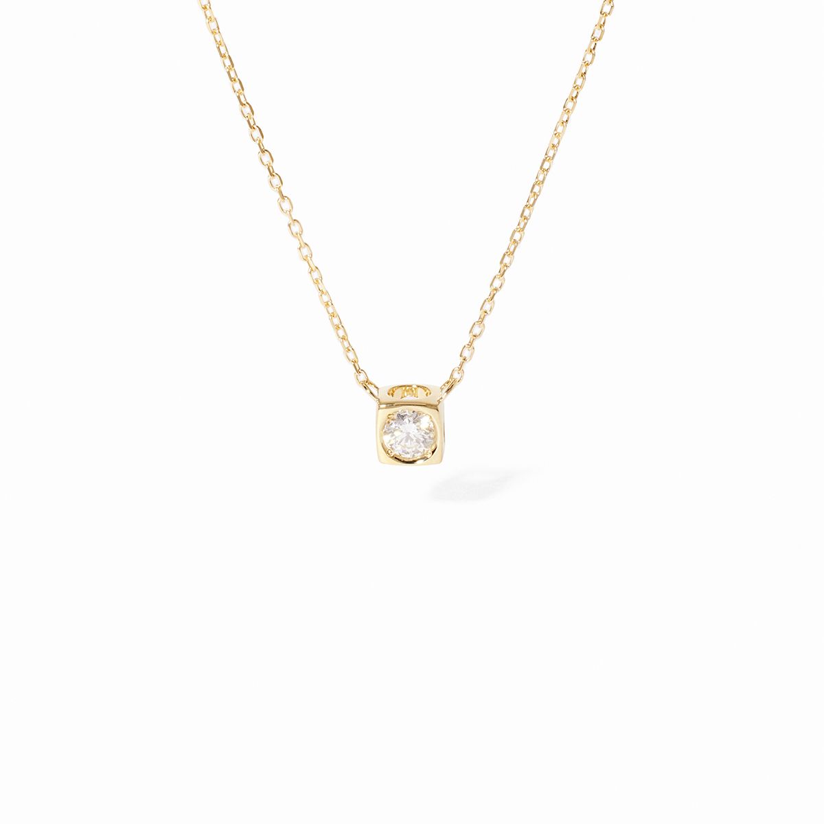 dinh van Le Cube Diamant Small 18K Yellow Gold Single Diamond Pendant