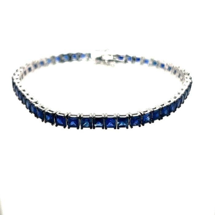 18K White Gold 9.58Ct Sapphire Tennis Bracelet