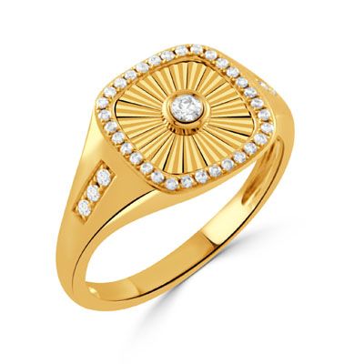 18K Yellow Gold .20Ct Diamond w/Side Diamond Helios Ring