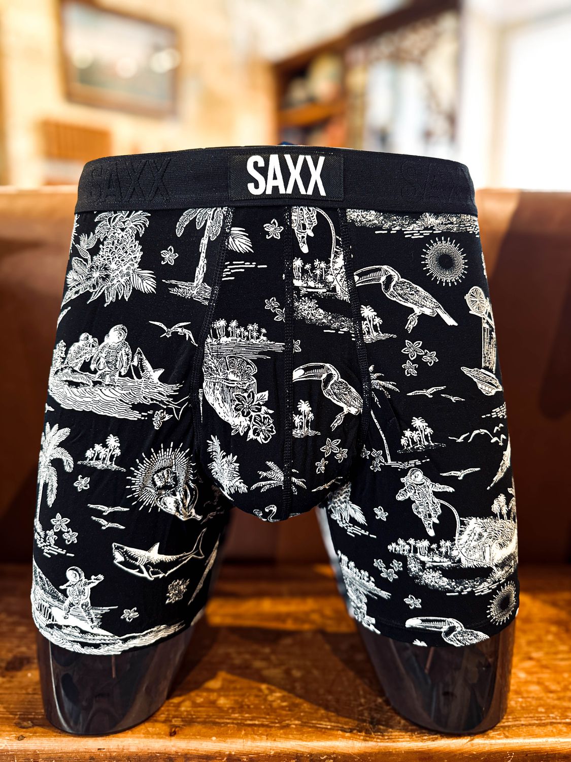 SAXX Ultra, Black Astro Surf and Turf