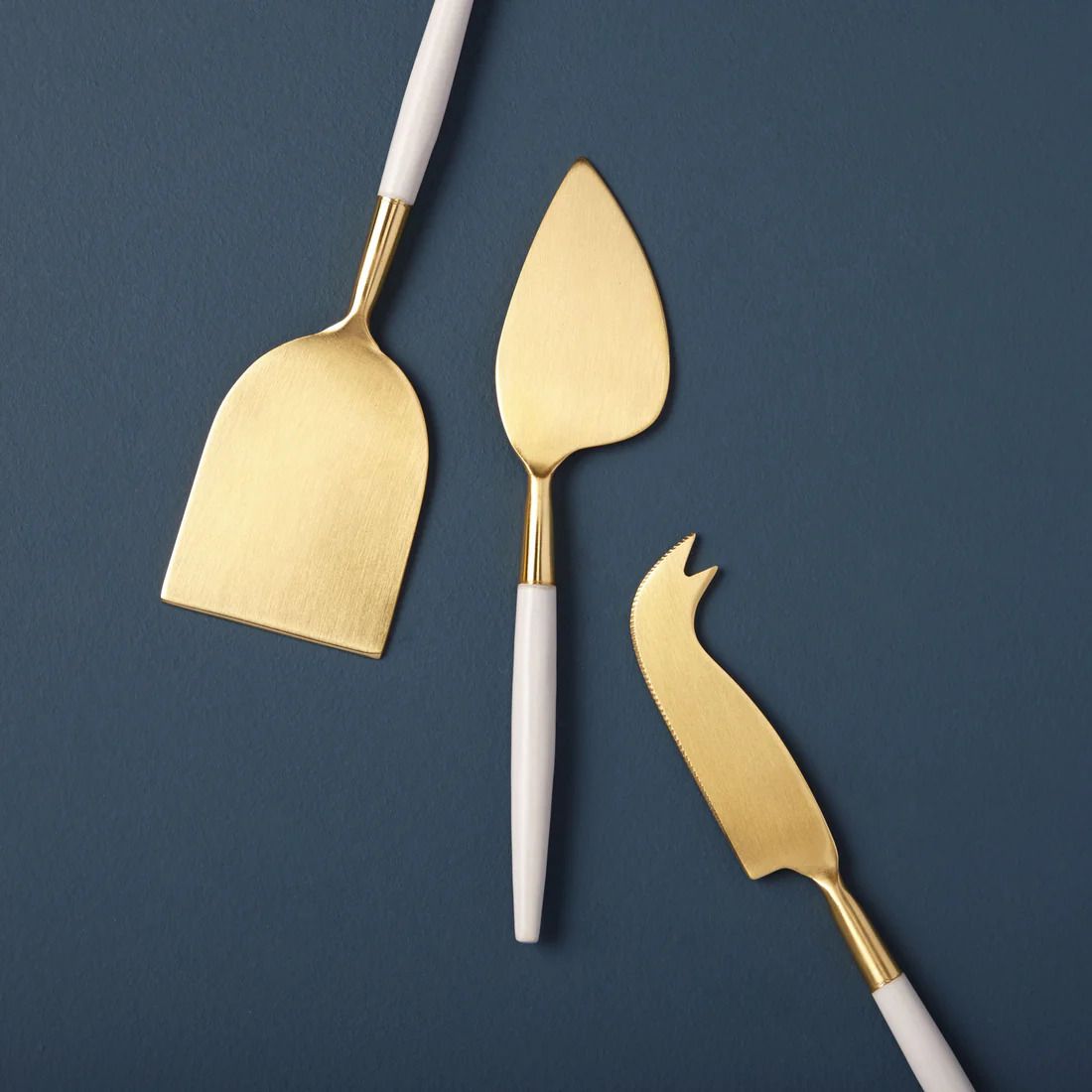 White &amp; Gold Cheese Set