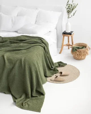 Linen Waffle Throw Blanket - Forest Green