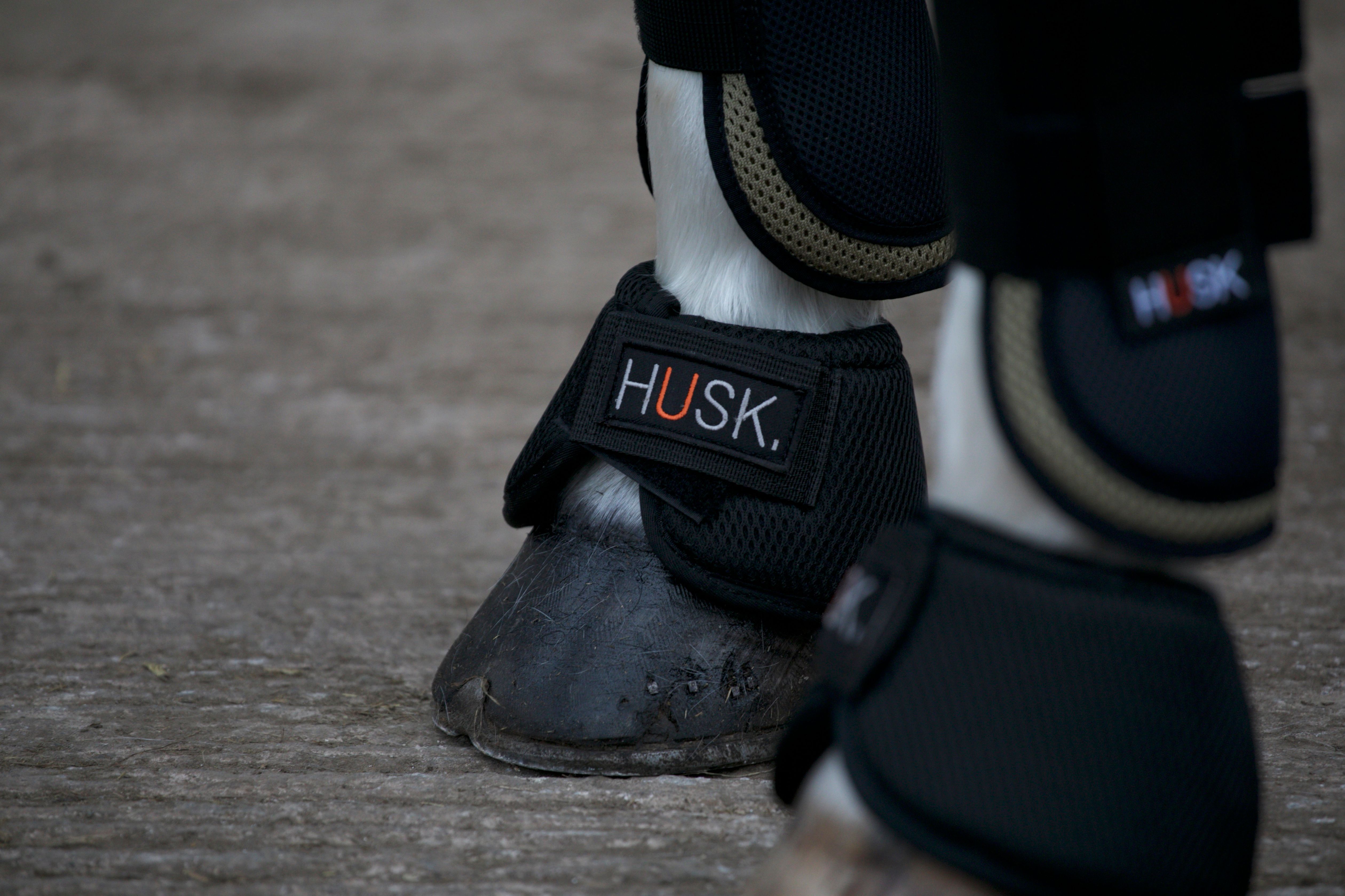 Black No Turn Over Reach Boots