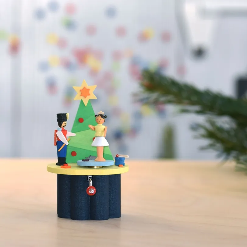 KURBELSPIELDOSE &#39;NUSSKNACKERSUITE&#39;