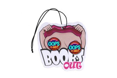 Boobs Out
