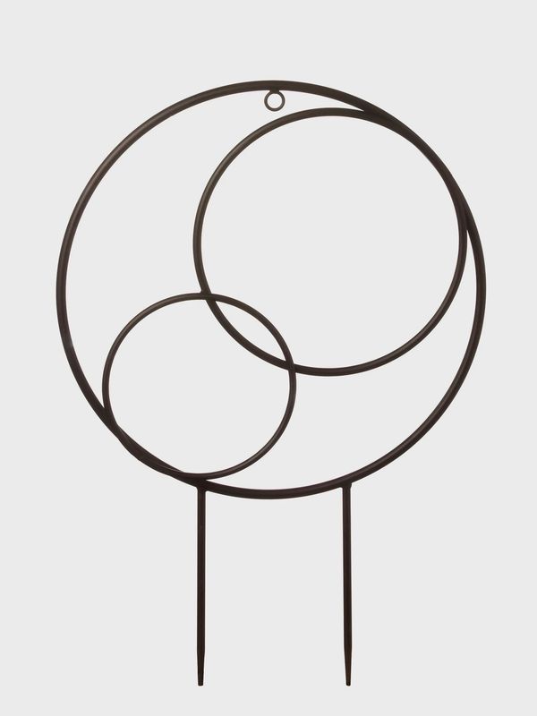 Triple Circle Metal Hoop Décor with Stake 16&quot; – Black