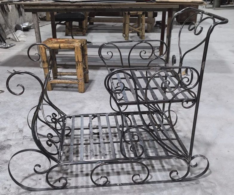 Multi-tiered Metal Sleigh Planter 46x24x36&quot; black