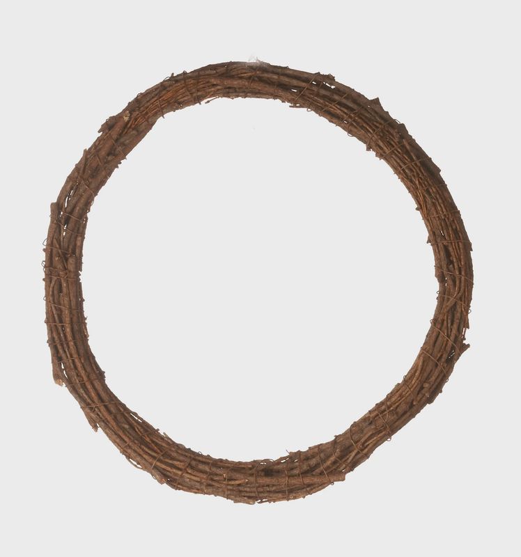 Slim Vine Wreath 16&quot; – Natural