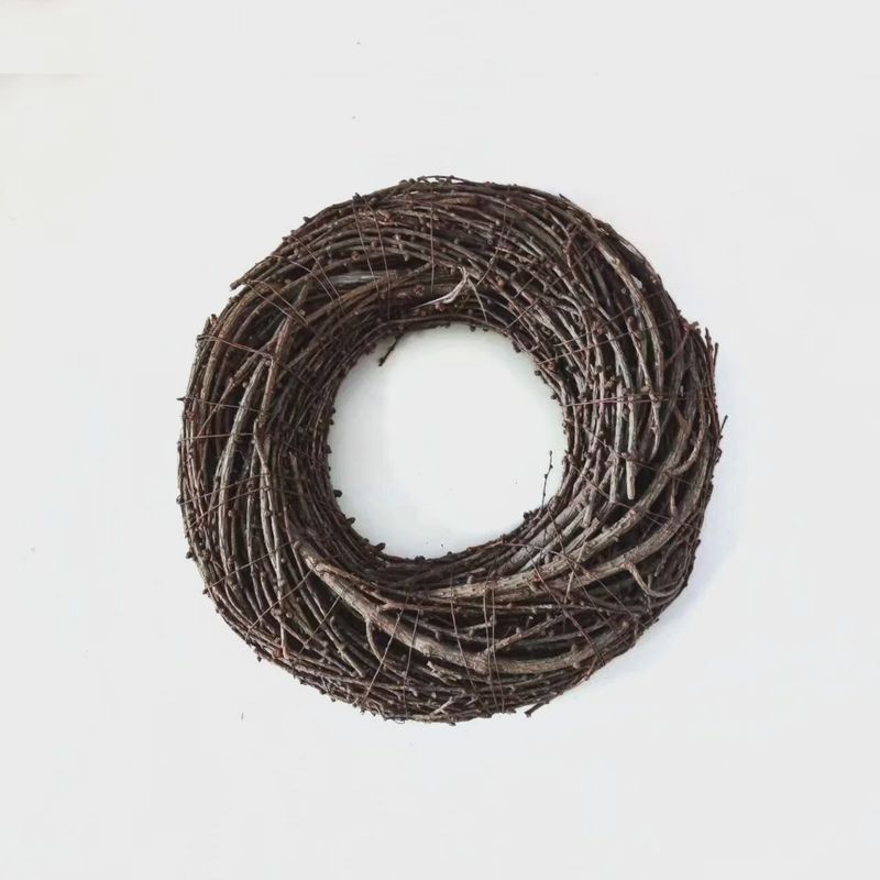 Full Vine Wreath 16&quot; – Natural