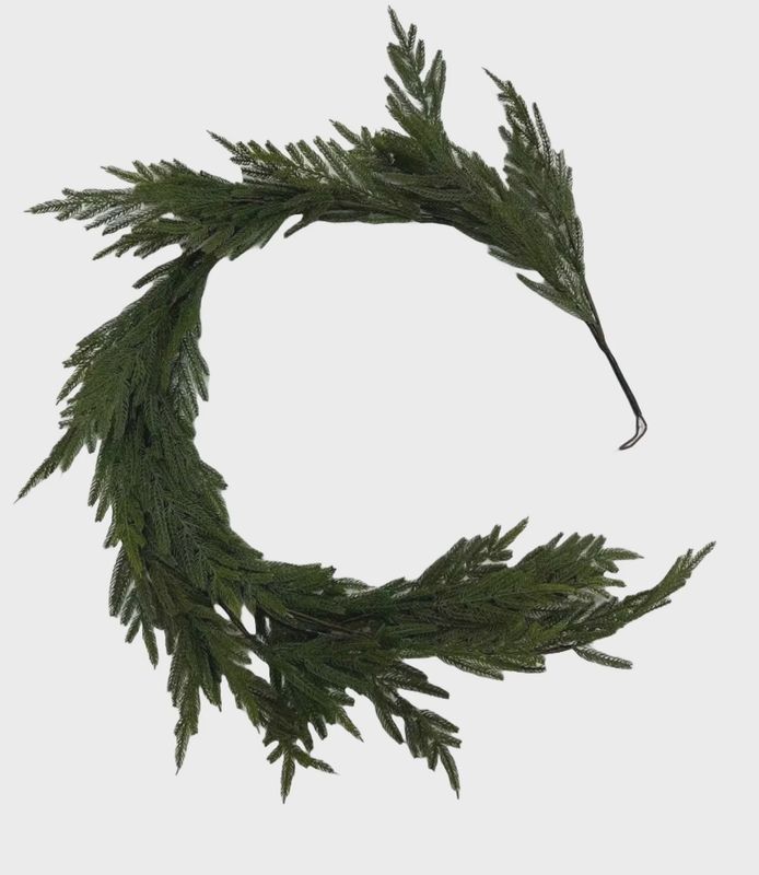 Norfolk Pine 6&#39; Garland – Green