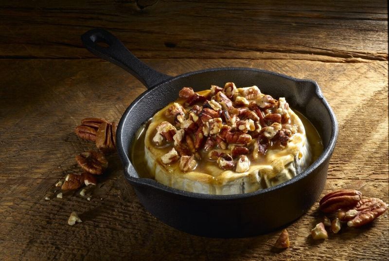 Brown Sugar Pecan Baked Brie Topper Kit – Sweet &amp; Savory Brie Topping